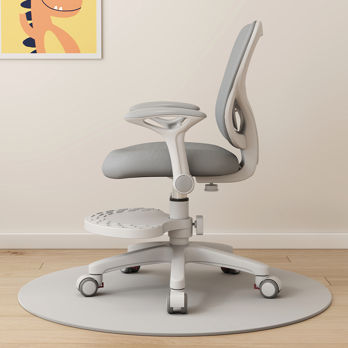 Детское кресло Anatomica Forma с подлокотниками