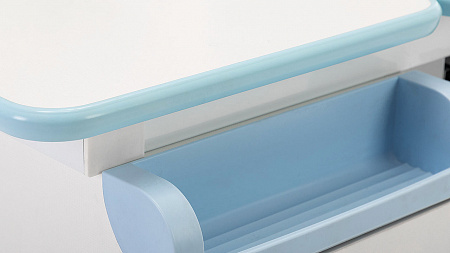 Желоб для канцелярских принадлежностей